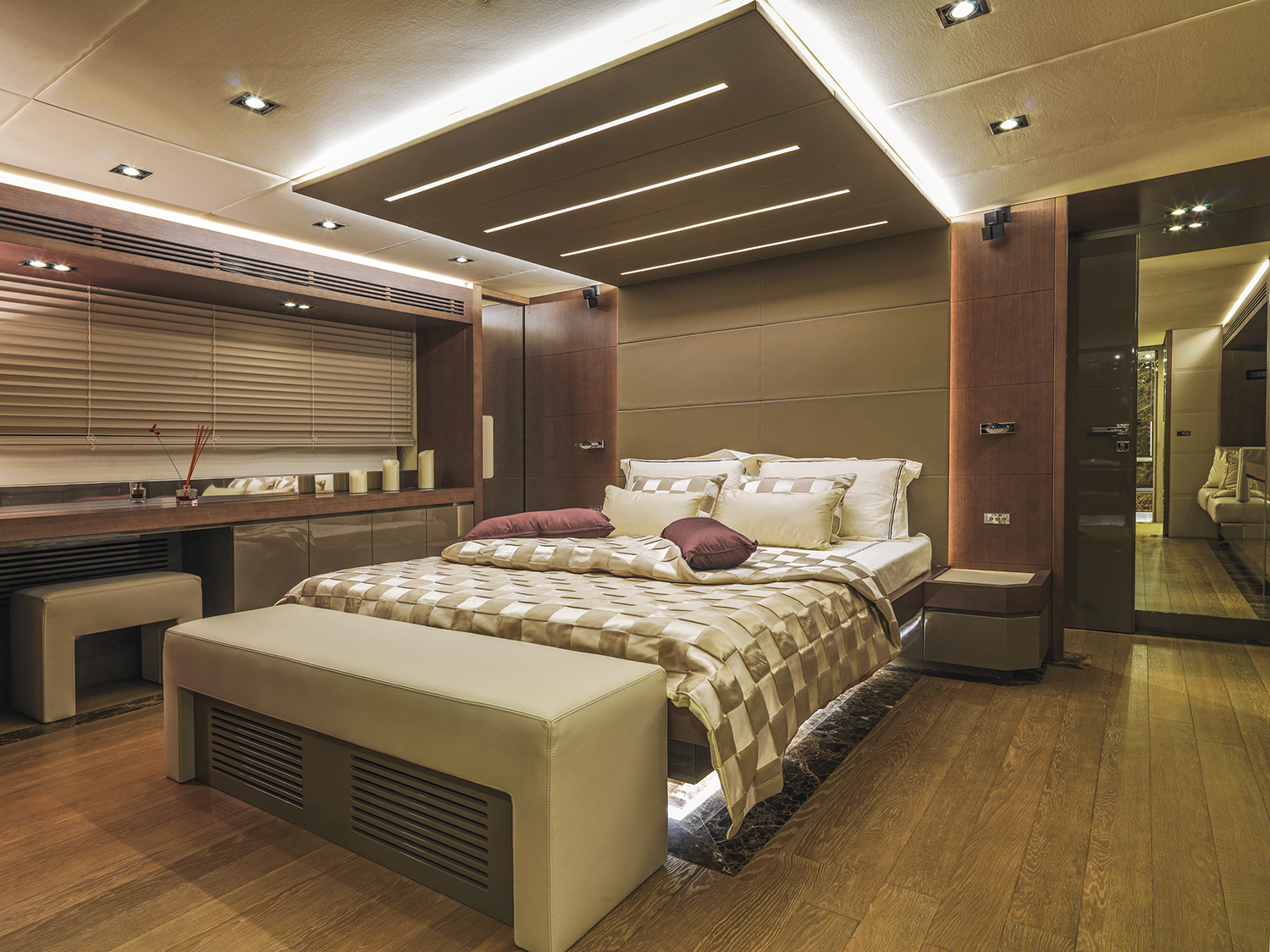 Amer 94 Ultra Luxury Motor Yacht (12), photo 4 of 6