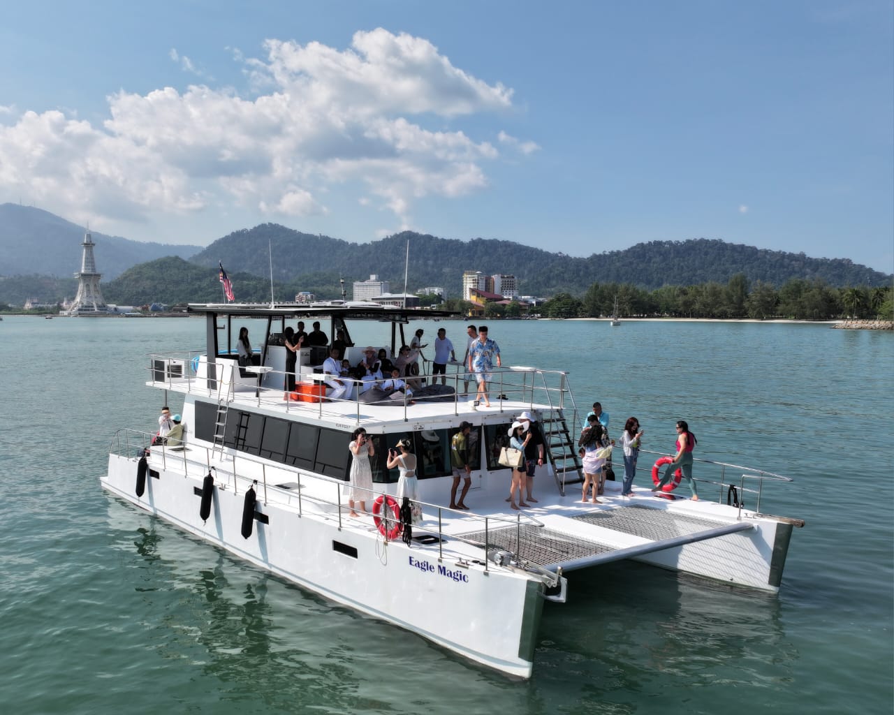 Eagle Magic 1 standard catamaran 4hr, photo 3 of 9