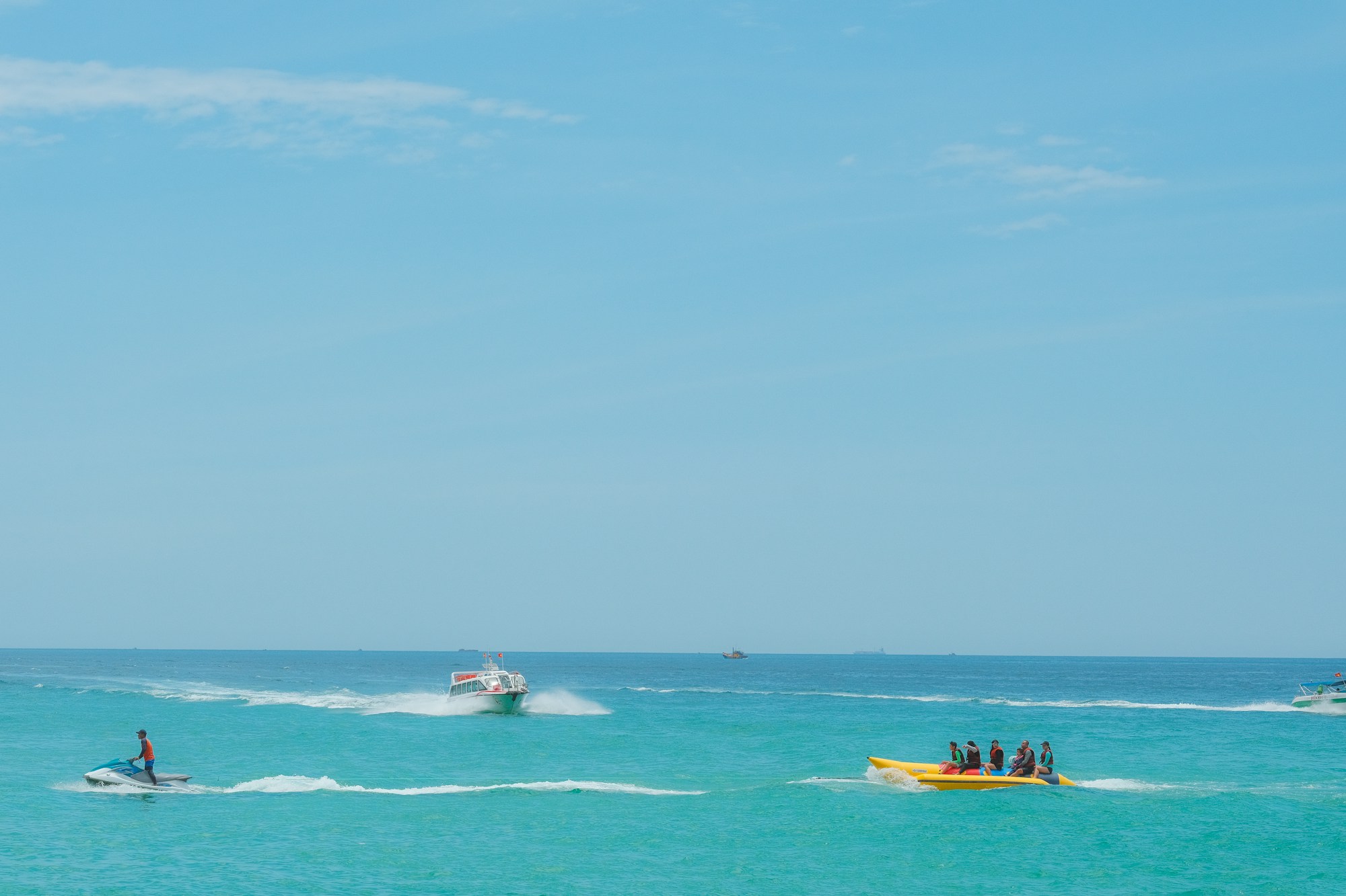 Banana Boat (Sunset Upsell), photo 3 of 14