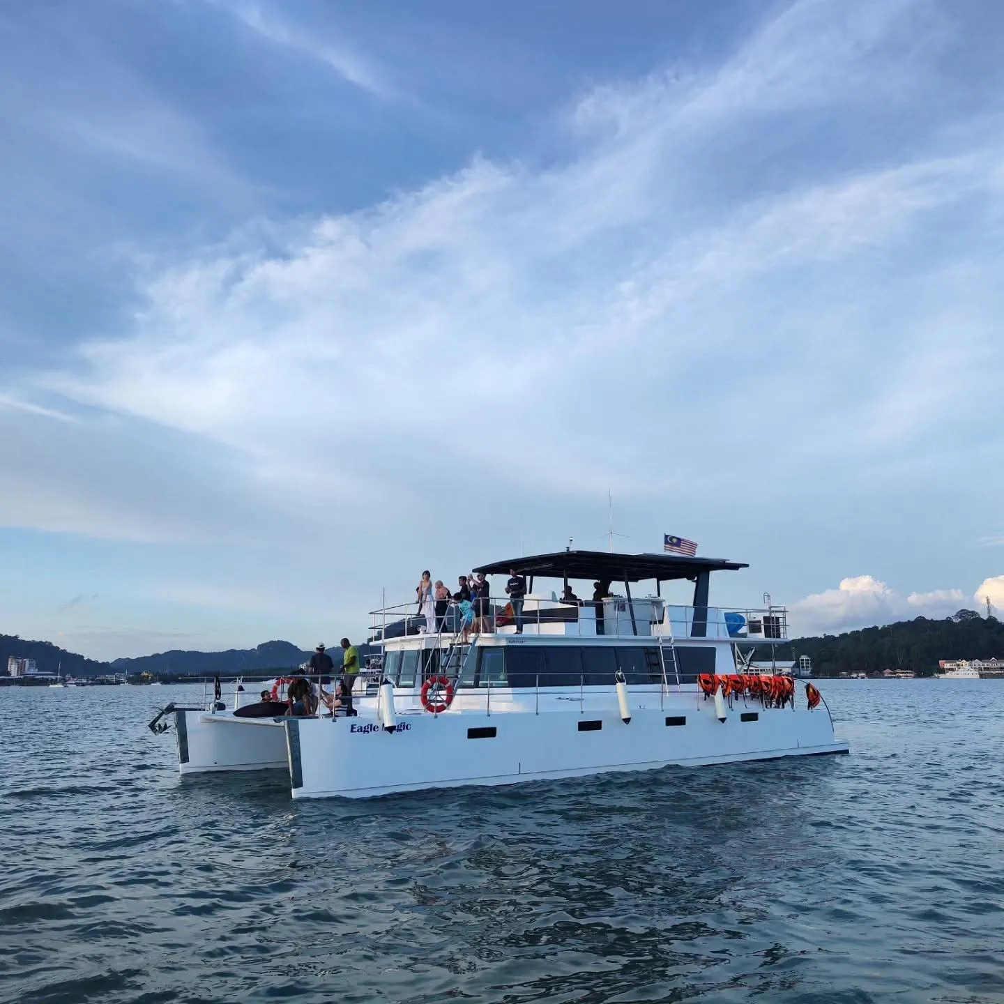 Eagle Magic 2/3 premium catamaran 4hr, photo 7 of 12
