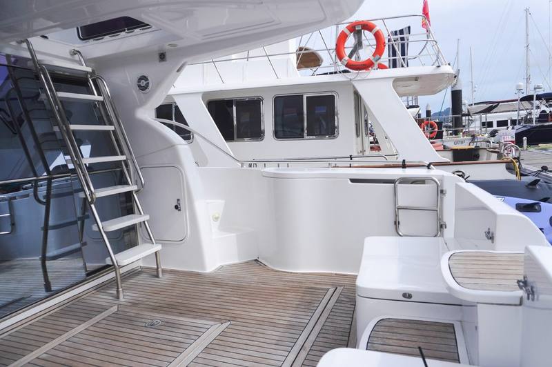 Ferretti 46 Luxury Motor Yacht (10), photo 3 of 7
