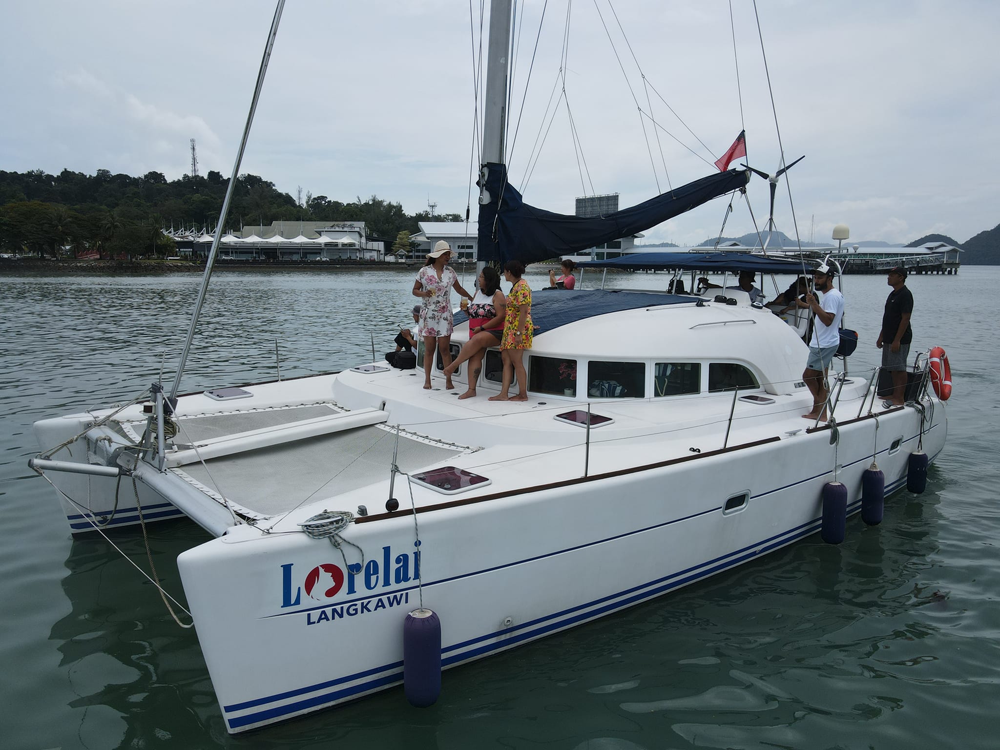 Lorelai Sailing Cat (12-20), photo 3 of 5