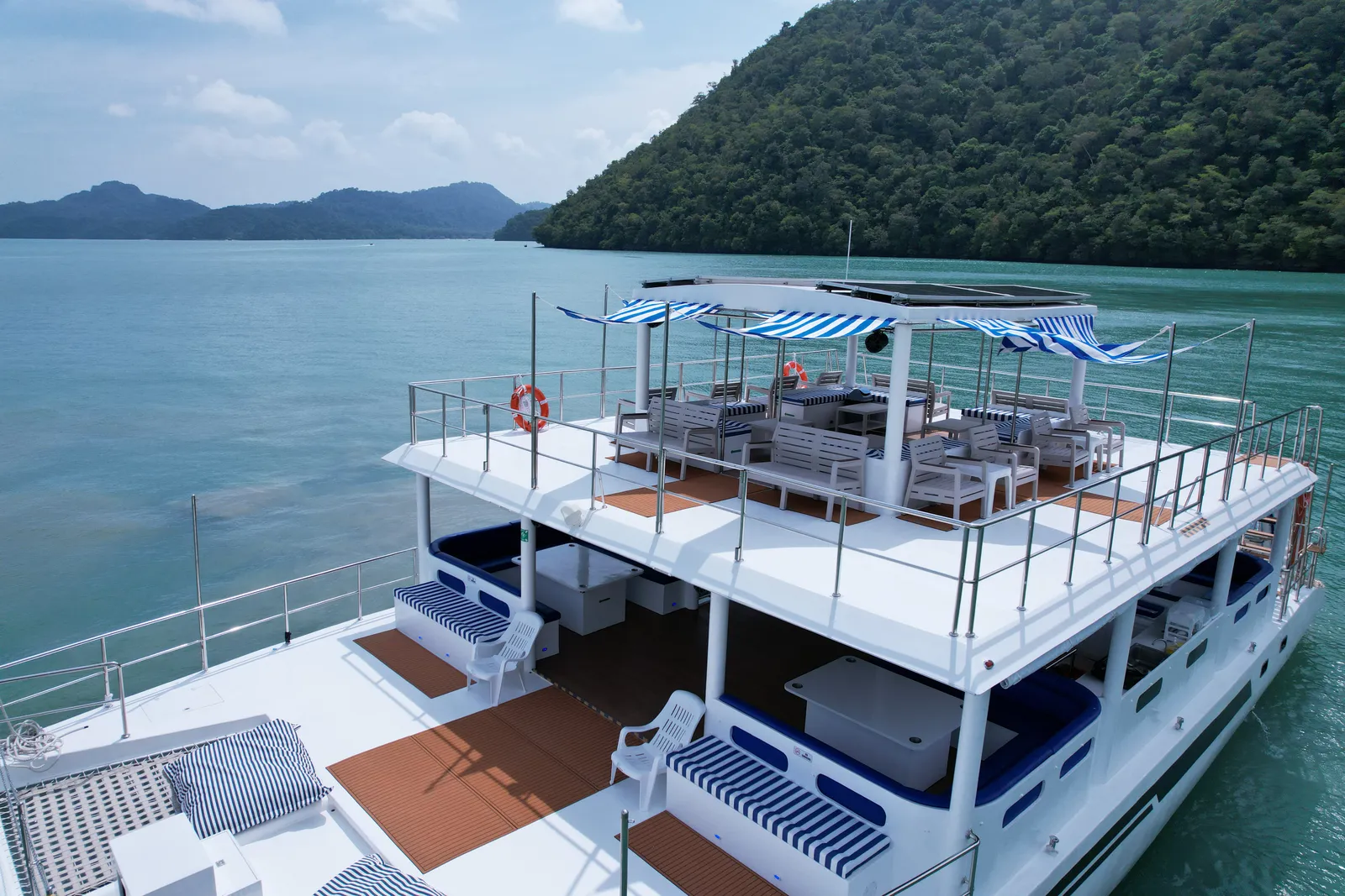Lumlee II 64ft Charter, photo 19 of 22