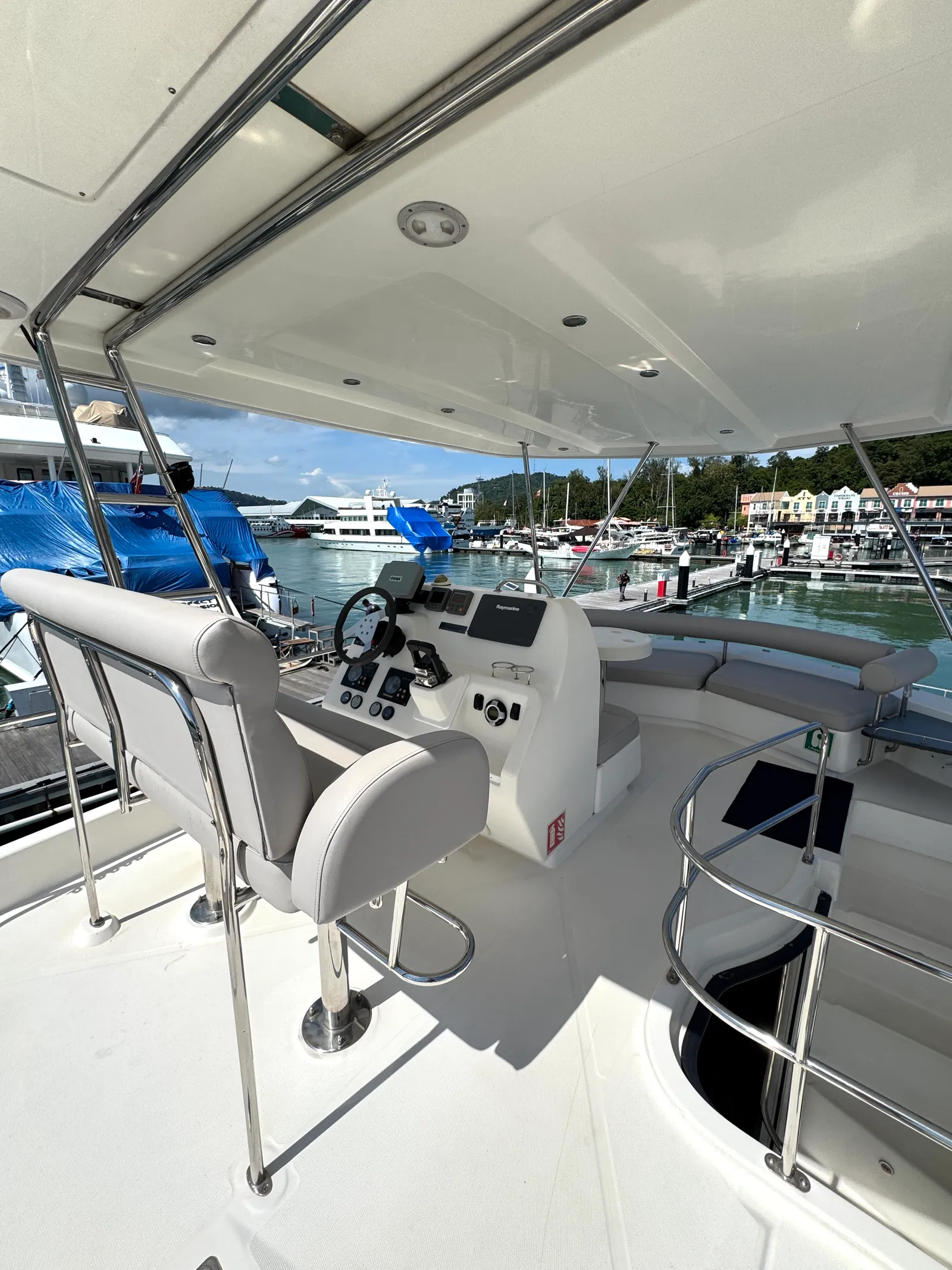Ocean Bliss 40ft Charter, photo 5 of 12