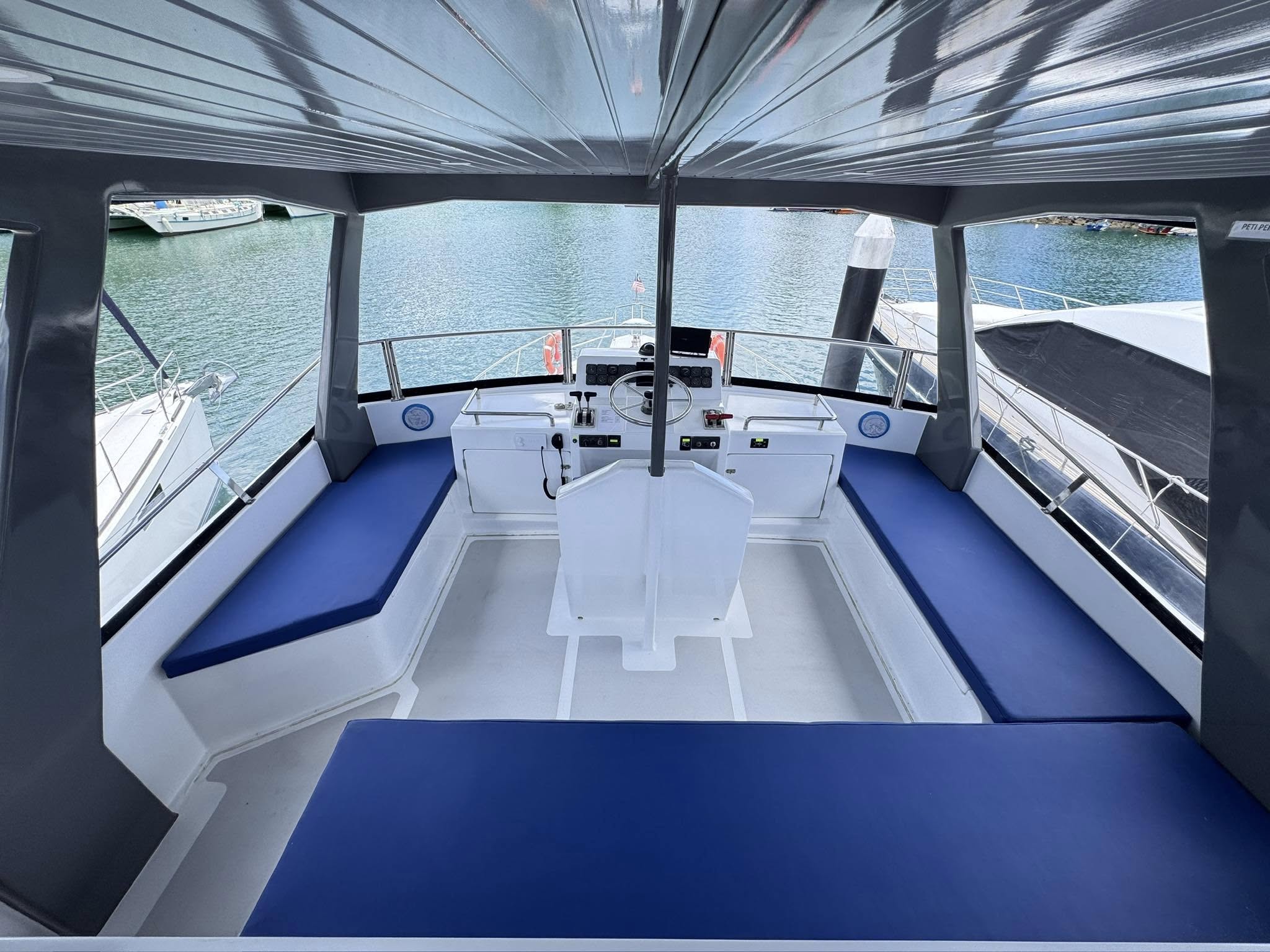 One & Only 53 Motor Yacht bareboat (33), photo 3 of 6