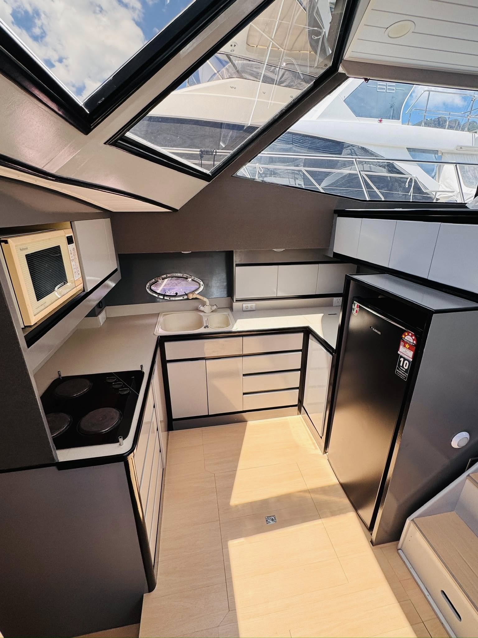 One & Only 53 Motor Yacht bareboat (33), photo 4 of 6